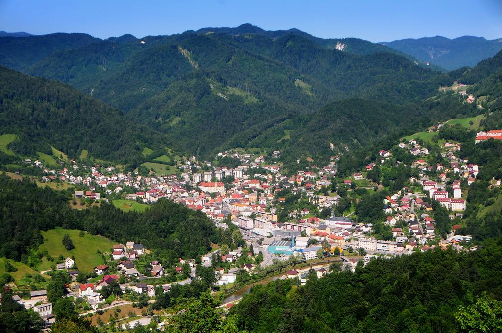 Hotel Jozef Idrija Bagian luar foto